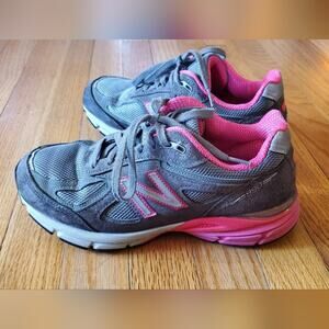 New Balance 990v4 Grey with Pink size 7.5 women's USA